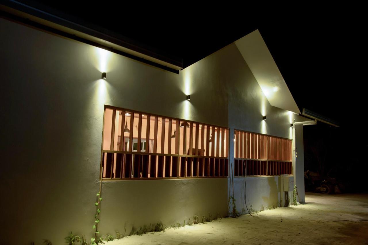 Escapism Maldives Hotel Feridhoo Buitenkant foto