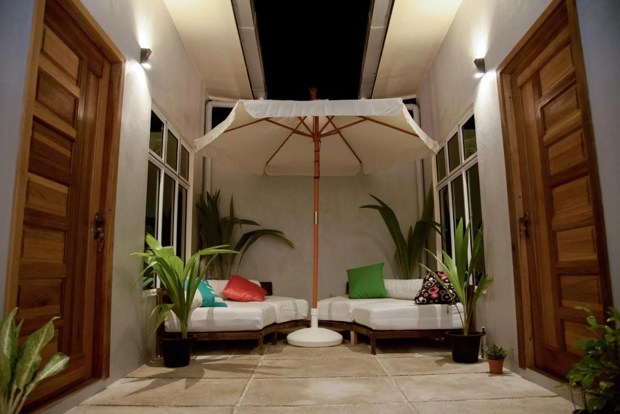 Escapism Maldives Hotel Feridhoo Buitenkant foto